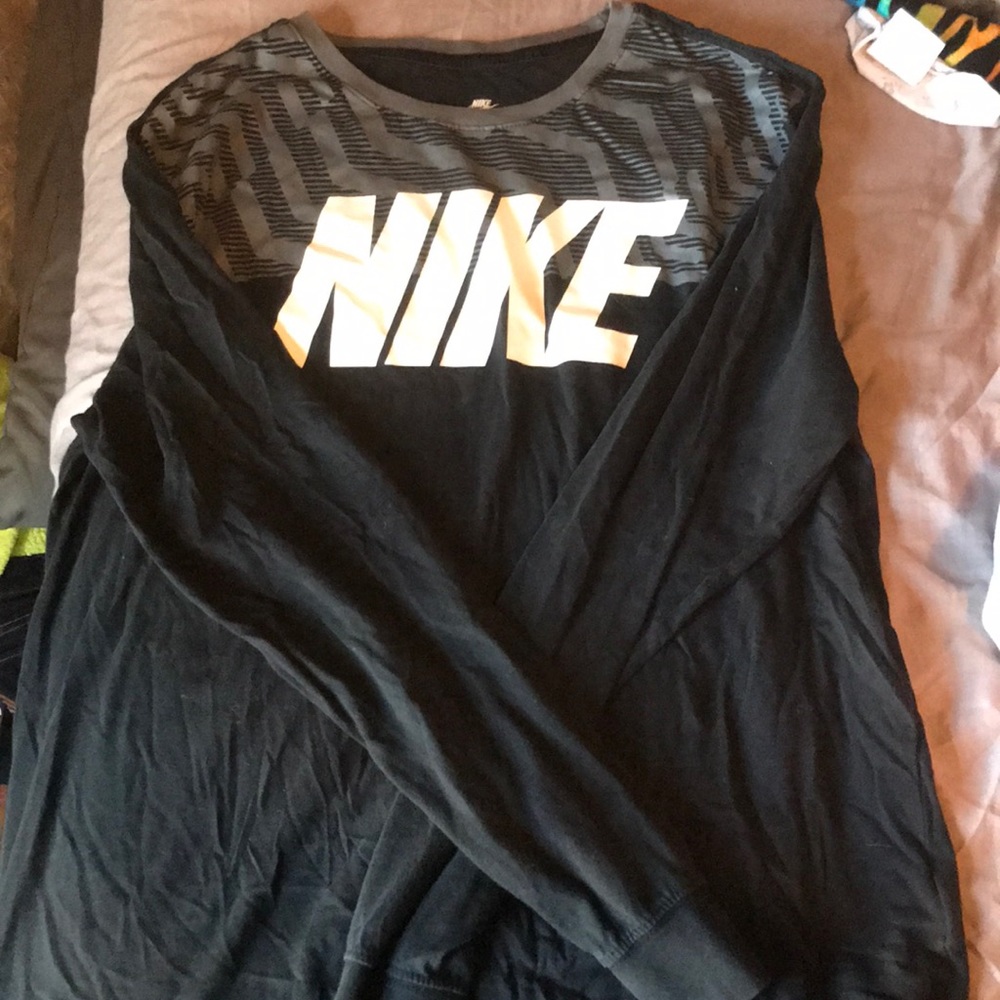 Men’s Nike tee
